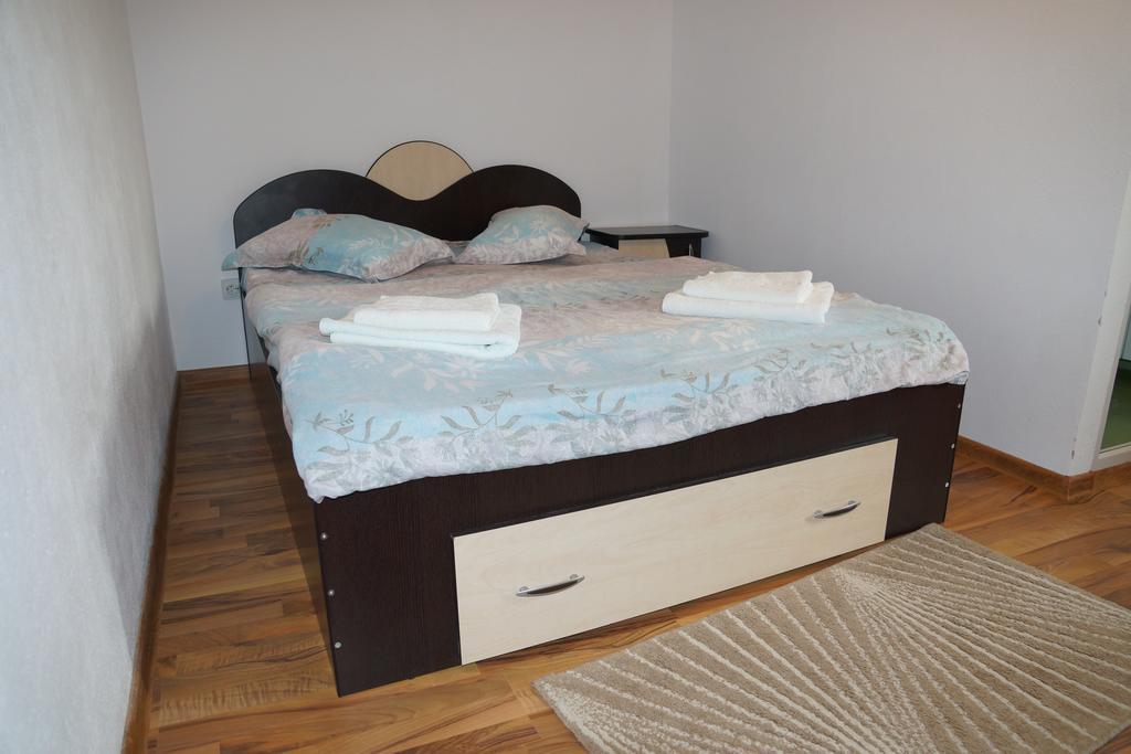 Vila Alex Hotel Călimăneşti Kültér fotó