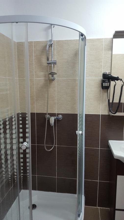 Vila Alex Hotel Călimăneşti Kültér fotó
